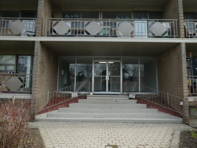 151 Victoria Street East