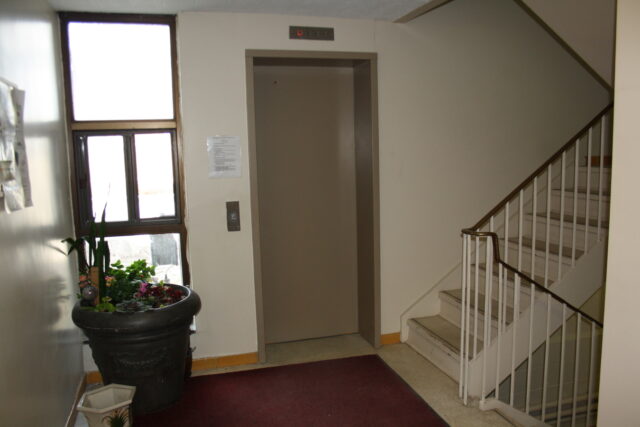 1 Bedroom Apartment- Available Now
